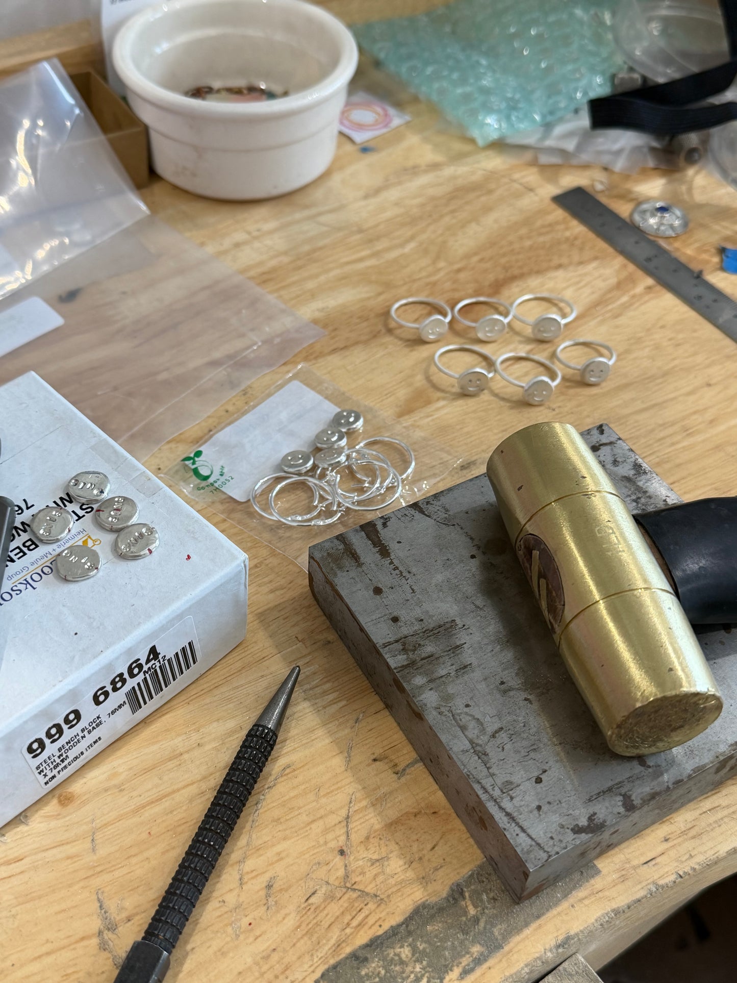Smiley ring